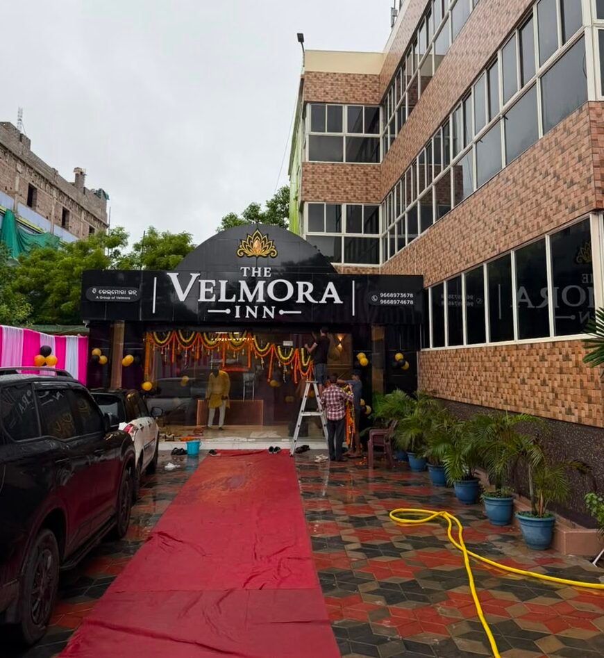 The Velmora Inn